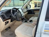 land cruiser GXR V6